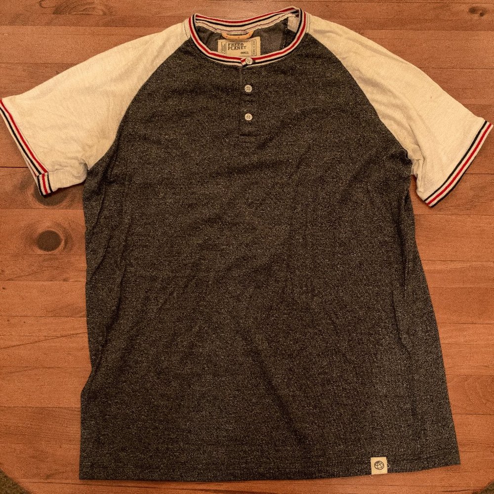 Free Planet Raglan Henley t-Shirt, Heather Grey